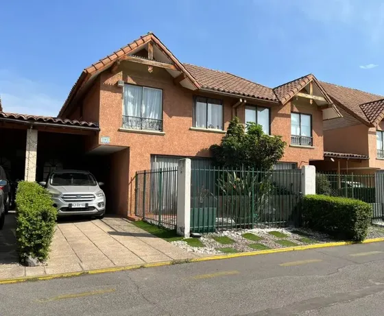 Hermosa Casa En Condominio, 3d, 3b, 2 Estacionamientos