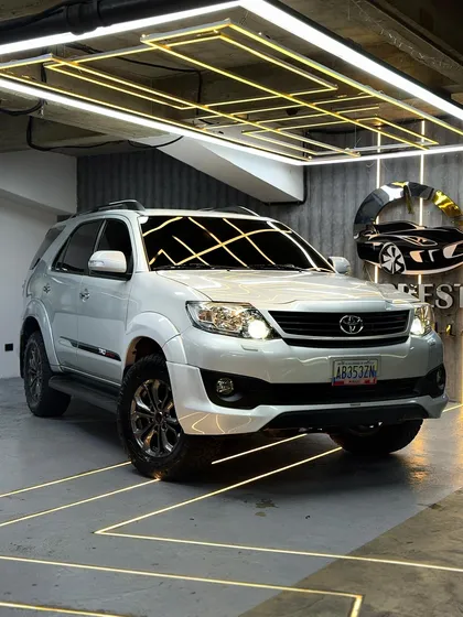 Toyota Fortuner Sportivo