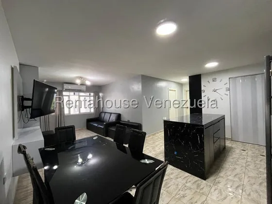 Maribel Morillo Asesor Inmobiliario De Rentahouse Vende; Estupendo Apartamento; Semi-amoblado; Condominio Privado; La Piedad Sur Cabudare Lara