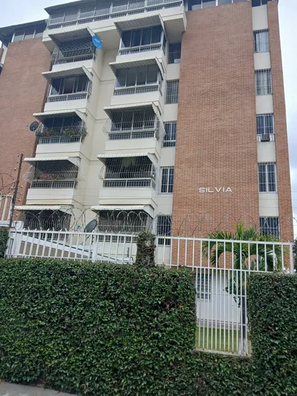 Vendo Apartamento En Montalban Ii