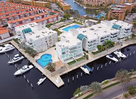 En Venta Moderno Y Excelente Apartamento En El Exclusivo Conjunto Residencial Carenero Yatch Club