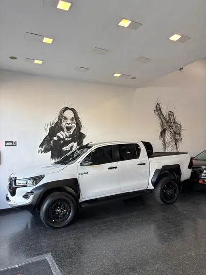 Toyota Hilux Pick-up 2.8 Cd Gr-sport 224cv 4x4 At
