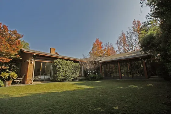 Acogedora Casa En Manquehue Oriente - La Dehesa
