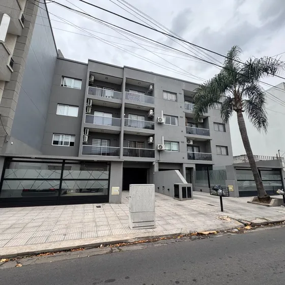 Venta Dto. Monoambiente En Lomas Del Mirador 