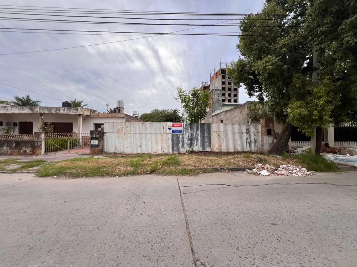 Venta - Lote Centrico Ideal Para Desarrollo