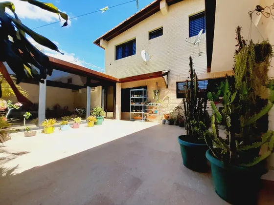 Annic Coronado Vende Casa De 392m2 En Calle Cerrada Trigal Norte-valencia Calle Cerrada Con Vigilancia Privada 24/7 Ref 261349