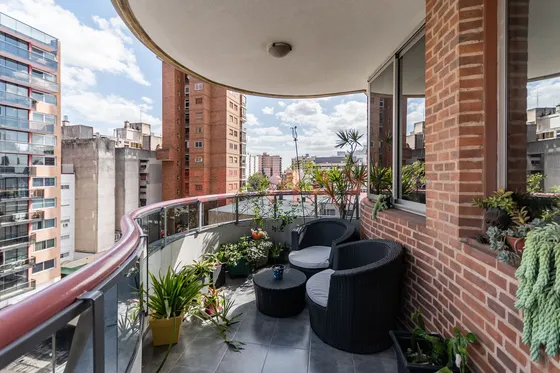 Venta Semipiso 4 Ambientes R. Mejia Torre Exciter