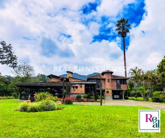  Hermosa Finca En La Parcelación El Tambo