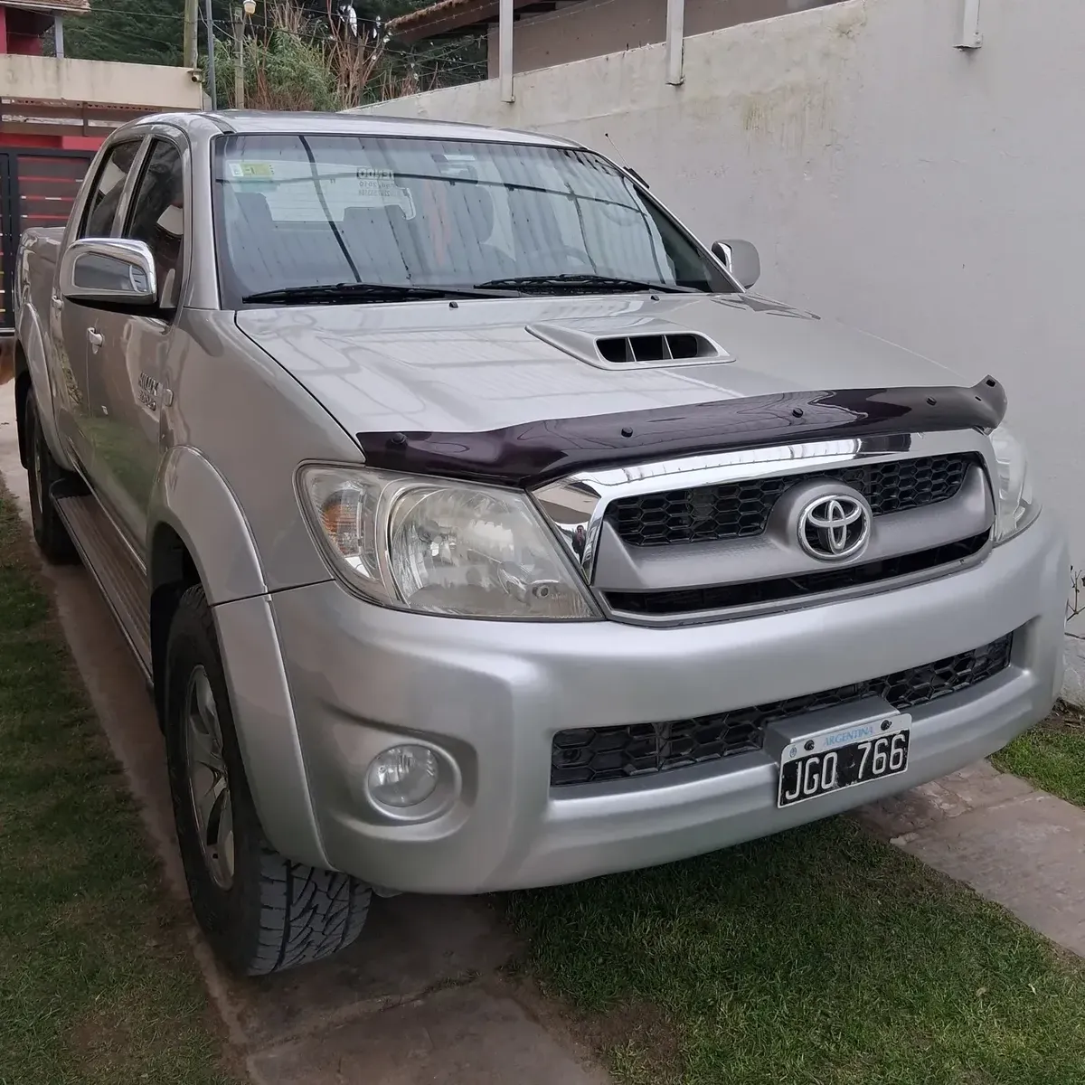 Selling Toyota Hilux in Excellent Condition