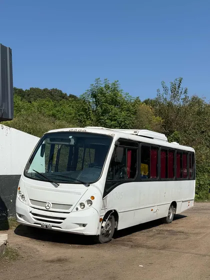Se Vende Minibus Mercedes Benz Lo915. Ubicado En Cba. -años