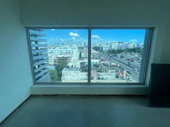 Local Corporativo En Venta Con 130 Metros En La Av. 27 De Febrero.