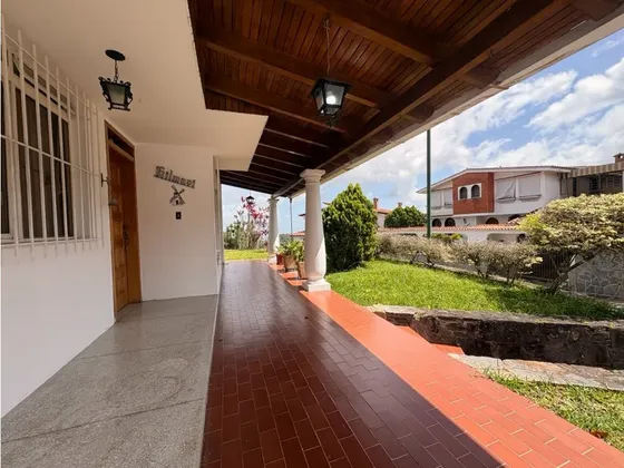 Casa En Venta Urb Los Castores 200m2 San Antonio De Los Altos