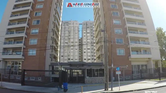  2 Ambientes Con Cochera En T. Florencia