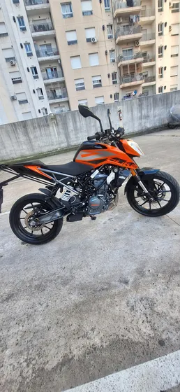 Vendo Ktm Duke 200 Año 2024