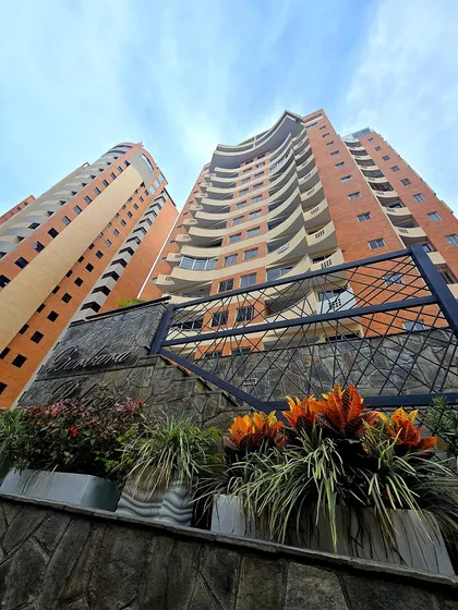 En Venta Apartamento En Trigaleña Alta Valencia (fp)