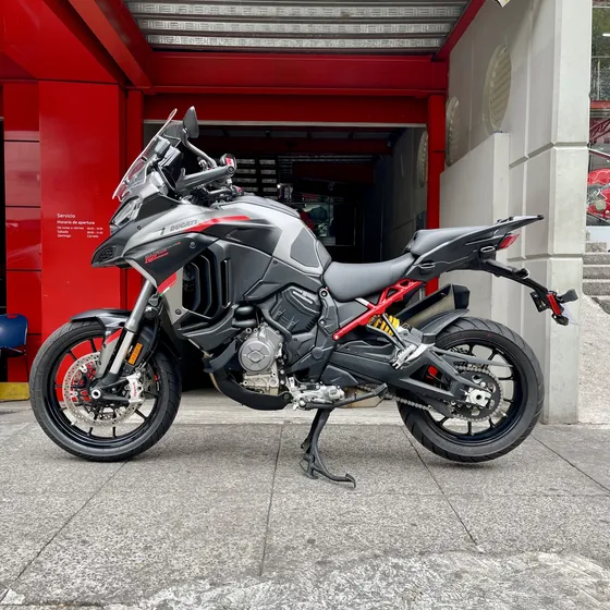 Ducati Multistrada V4 Grand Tour