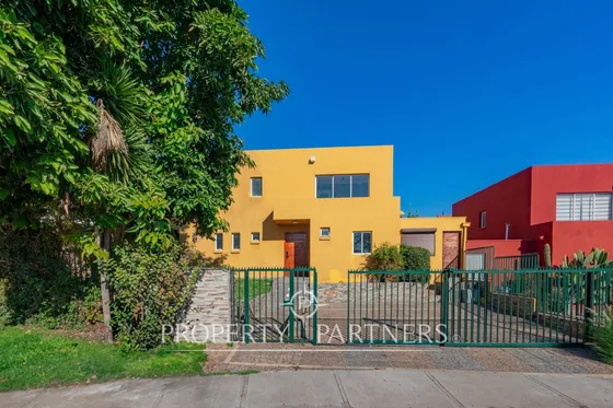 Gran Oportunidad De Arriendo, Amplia Casa Familiar...