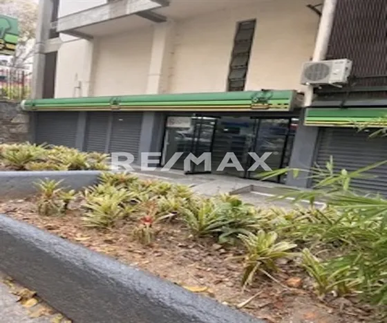 En Venta Local Comercial Colinas De Bello Monte 198mts/2b