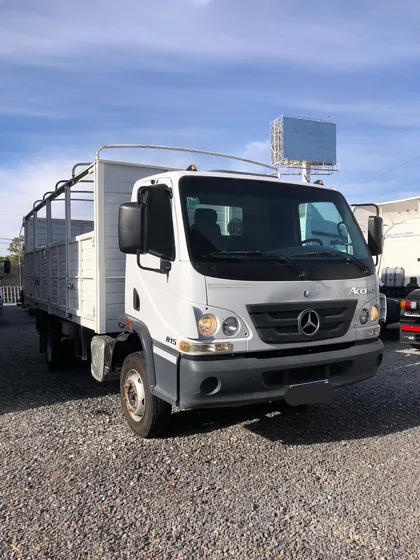 Mercedes Benz Accelo 815 2017