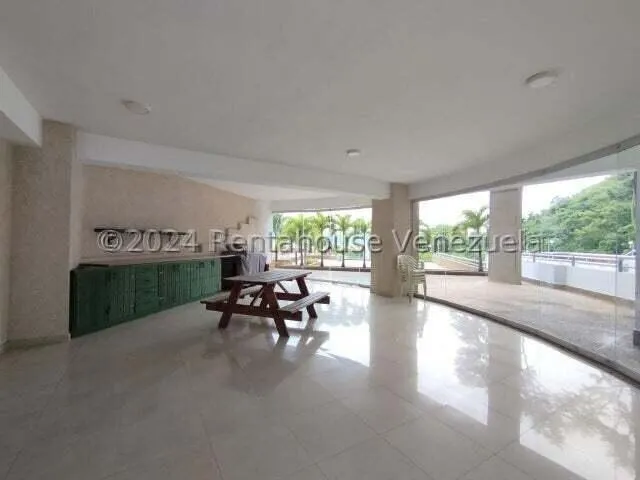 Yonny Silva Rentahouse Alquila Exclusivo Apartamento En Mañongo Naguanagua Rcys 25-3814