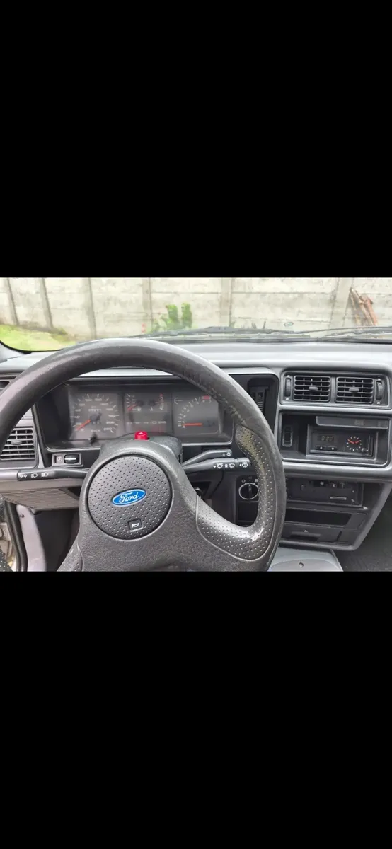 Ford Sierra 2.3 Ghia Sx65609861357314123