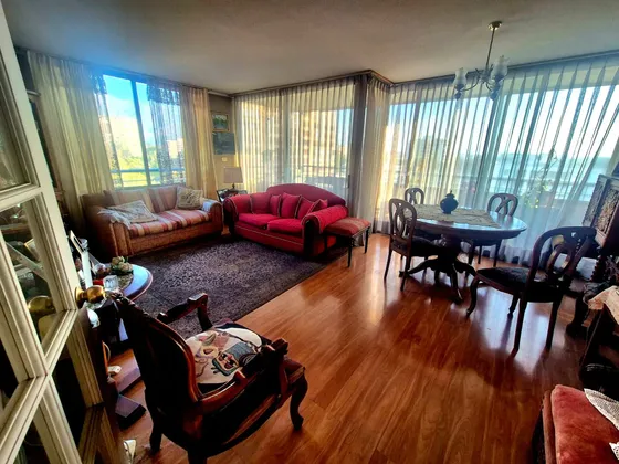 En Venta Amplio Depto De 3 D Y 2 B En El Corazón De Ñuñoa