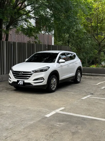 Hyundai Tucson 2.0 Premium 4x2 At