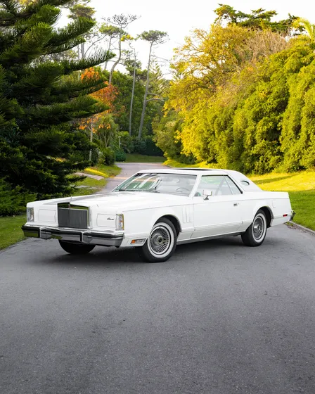 Lincoln Continental Mark V