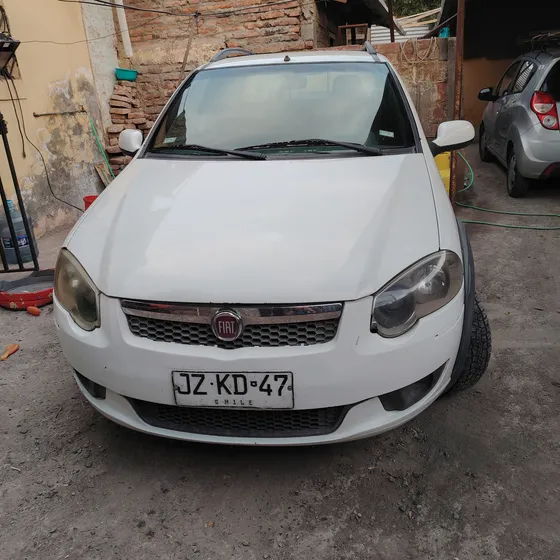 Fiat Strada 1.4 D/c Mt Trekking