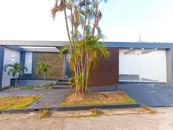 Angelica Acosta Vende Espectacular Casa De Una Nivel A Estrenar En Urbanizacion Trigal Sur