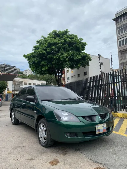 Mitsubishi Lancer Glx