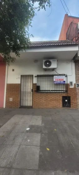 Casa En Venta En Jose León Suarez!