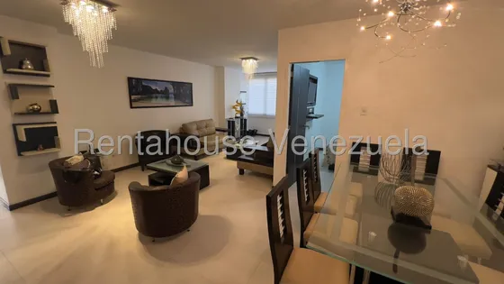 Amplio Apartamento En Venta En Las Fuerzas Armadas