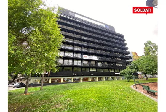 Edificio En Cid Campeador