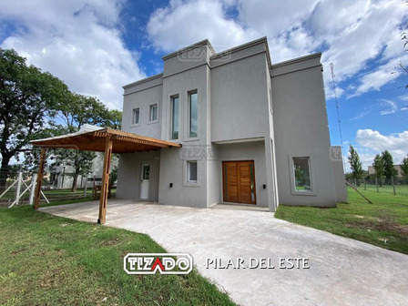 Casa En Venta En Santa Guadalupe, Pilar Del Este, Pilar Casa En Venta En Santa Guadalupe, Pilar Del Este, Pilar