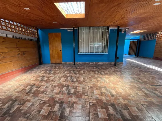Casa En Venta De 3 Dorm. En Puente Alto