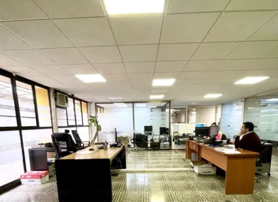 Oficina En Venta En La Cisterna