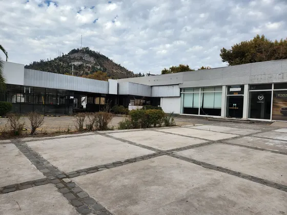 Extraordinario Local Apto Automotoras !!!!!!!!!!!!!!!!!!!!!!