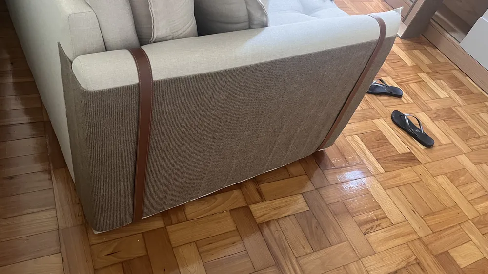 Arranhador E Protetor De Sofá Carpete Adesivo Gatos 200x50cm Cor Bege - Imagem 2