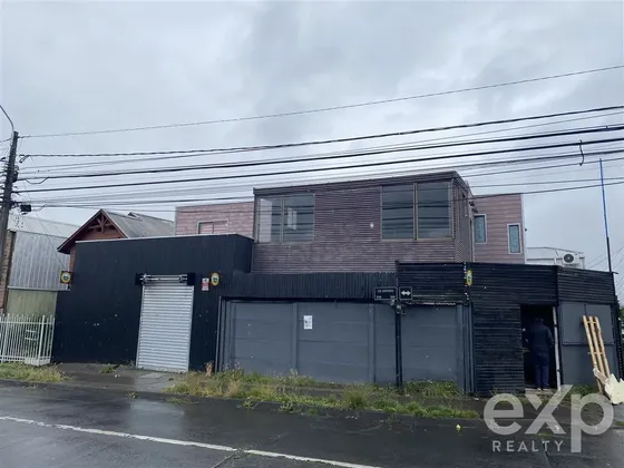 Arriendo Local Comercial Esquina Más Dpto.en Fundo El Carmen