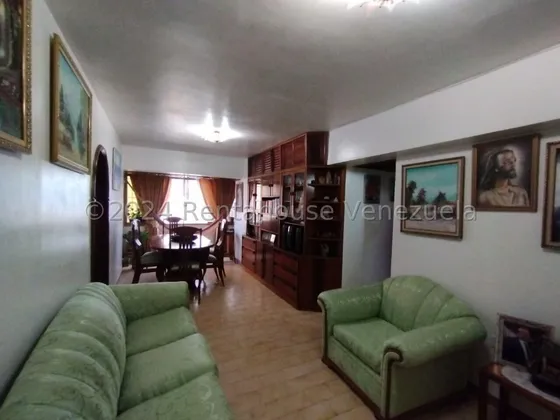 César Bullones Vende Acogedor Apartamento En Zona Centro-oeste, Lara 25-2454