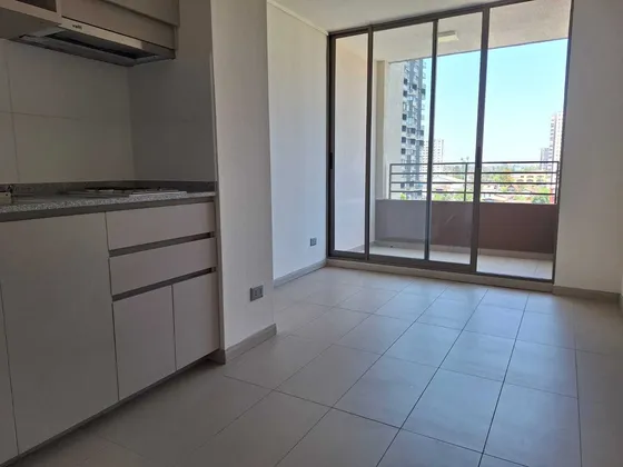 Seminuevo, Metro Lo Ovalle (97595)