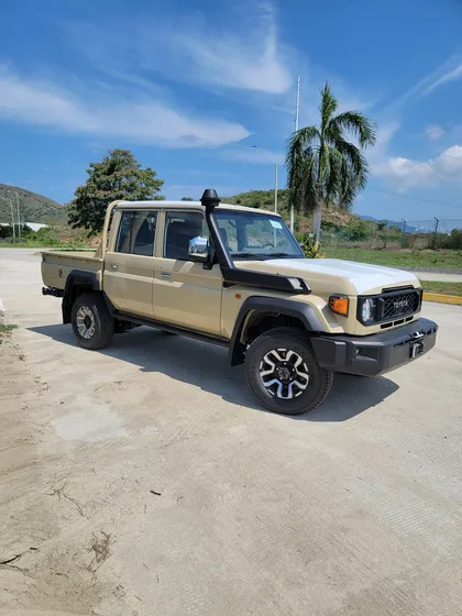 Toyota Land Cruiser 79 Gdj79l 2.8 Turbo Diesel