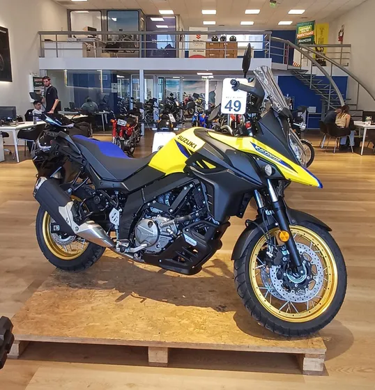 Suzuki V-strom 650xt 2025 - Financiación 50% Tasa 0% En  12