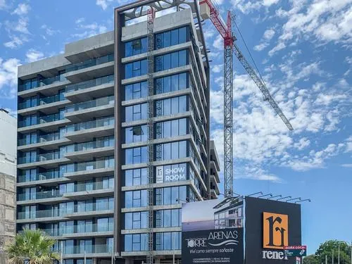 Venta De Apartamento 3 Dormitorios En Suite Con Terraza En M (ref: Tbr-677)