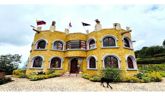 Castillo En Venta Ubicado En El Rosal, Cundinamarca