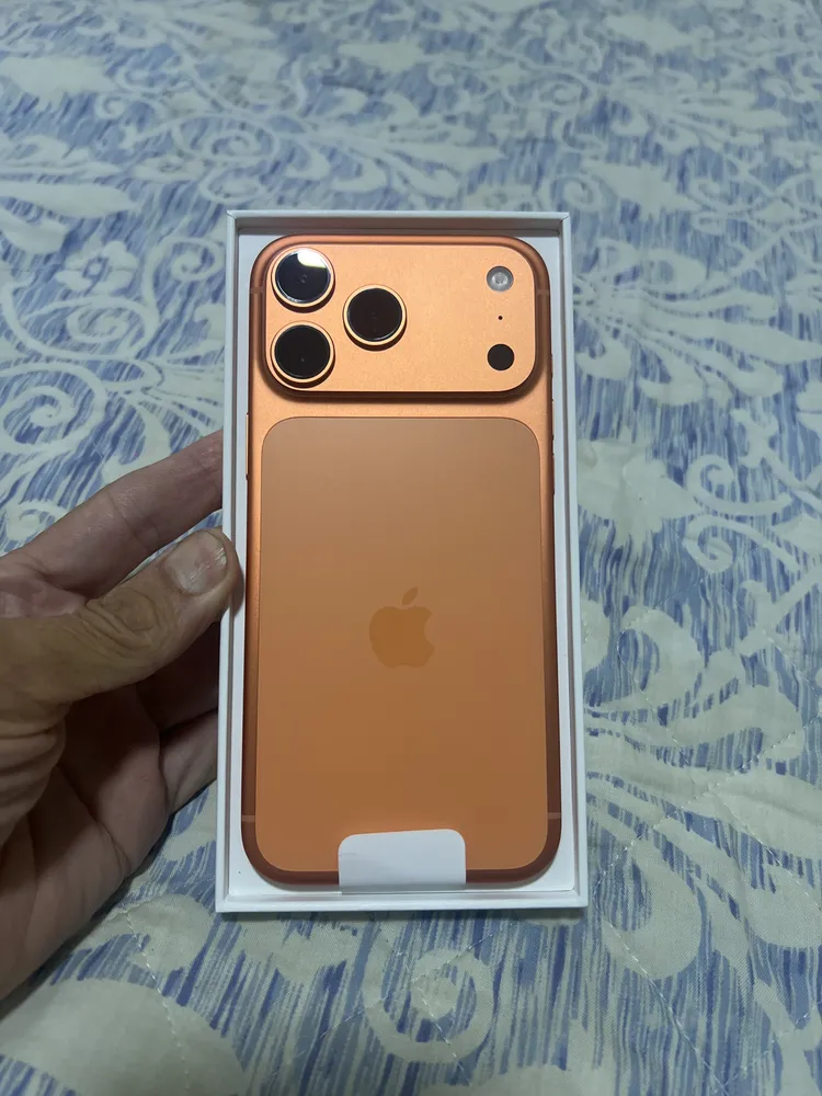 iPhone 17 Pro Max 256GB - Laranja-cósmico | Frete grátis