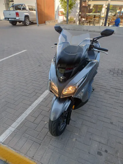 Moto Kymco Xtown 250 Impecable 2022 Con 7500 Km,