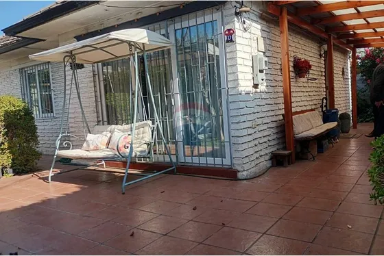 Casa Familiar En Pasaje Con Exclente Ubicacion