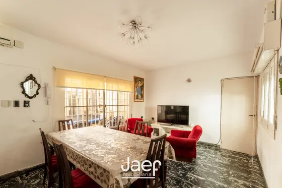 2 Casas Independientes En Un Mismo Terreno Con Patio Y Doble Ingreso